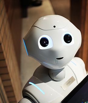 robot 2587571 1920