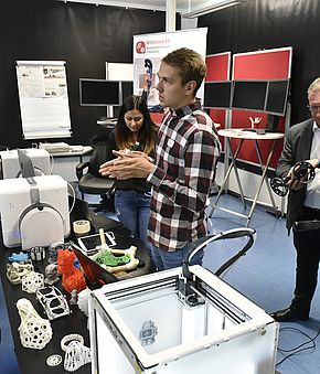 Demonstration zum Thema 3D-Druck in der Offenen Werkstatt Hagen, ©Birgit Andrich 250 klein 0
