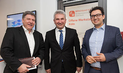 Wirtschaftsminister Prof. Dr. Andreas Pinkwart in der Offenen Werkstatt Köln