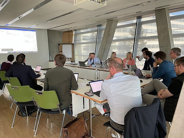 RPA Worshop mit mehreren Teilnehmer:innen.