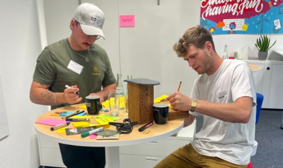 Das flowbee-Team im Brainstorming