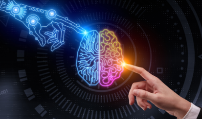 hand und computerhand berühren gehirn