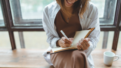 Frau mit Checkliste