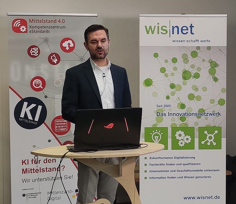 SmartBroadcast: Machine Learning, Predictive Maintenance und Objektzuordnung mit KI