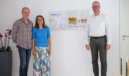 Nahaufnahme der Mahlperlen in verschiedenen Ausführungen.