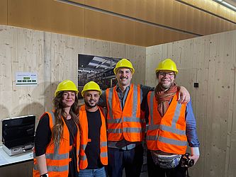 Teilnehmende nach Beendigung des Escape-Rooms