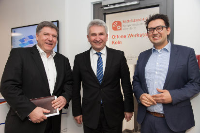 Wirtschaftsminister Prof. Dr. Andreas Pinkwart in der Offenen Werkstatt Köln